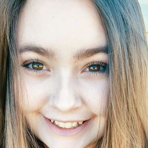 Meet your Posher, Gabi